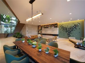 16385 Biscayne Blvd 2806, North Miami Beach FL 33160