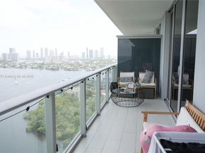 16385 Biscayne Blvd 2806, North Miami Beach FL 33160