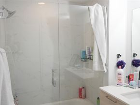16385 Biscayne Blvd 2806, North Miami Beach FL 33160