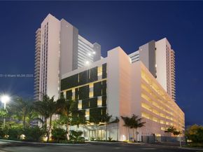 16385 Biscayne Blvd 2806, North Miami Beach FL 33160
