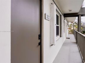 609 NE 13th Ave 302, Fort Lauderdale FL 33304