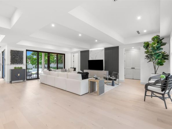 702 NW 5th Ave, Delray Beach FL 33444
