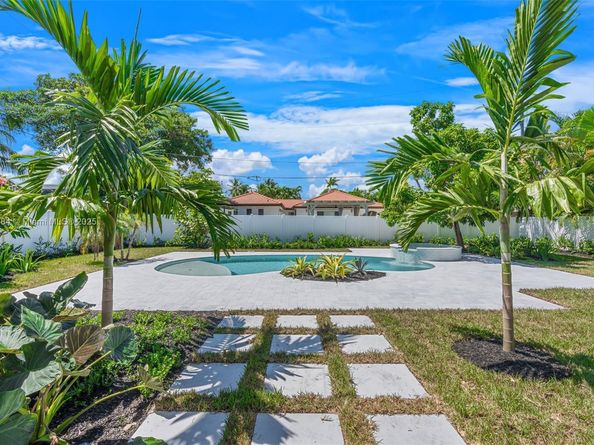 702 NW 5th Ave, Delray Beach FL 33444