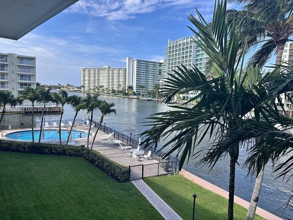 2895 NE 32nd St 305, Fort Lauderdale FL 33306