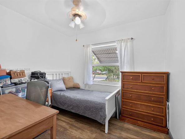 1690 NE 161st St, North Miami Beach FL 33162