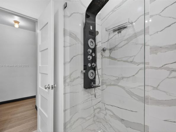 1690 NE 161st St, North Miami Beach FL 33162