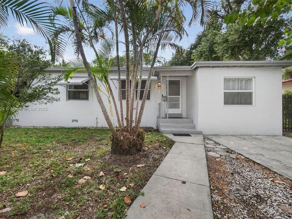 1690 NE 161st St, North Miami Beach FL 33162