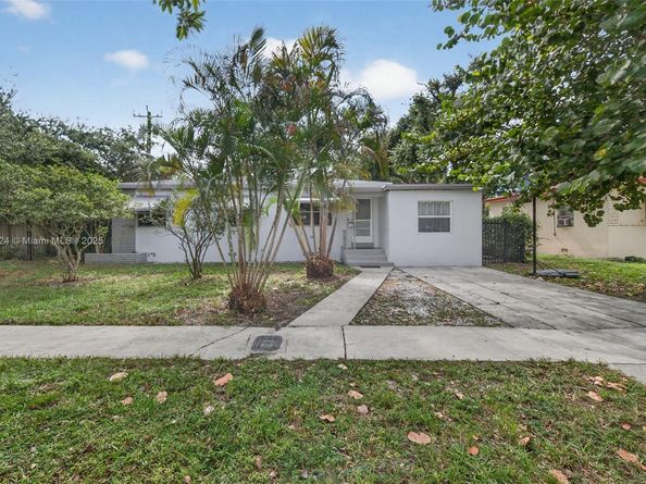 1690 NE 161st St, North Miami Beach FL 33162