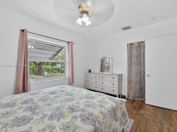 1690 NE 161st St, North Miami Beach FL 33162