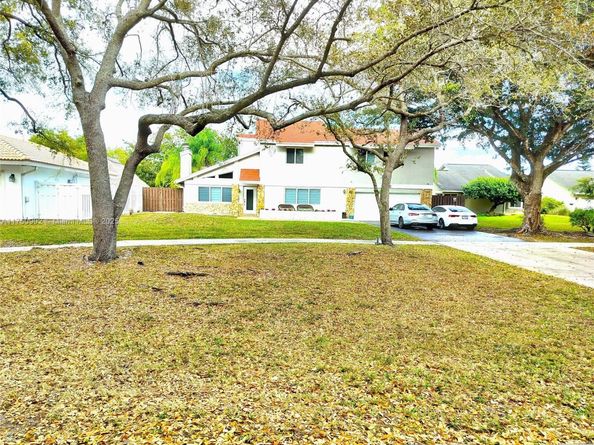 3511 Bark Way, Cooper City FL 33026