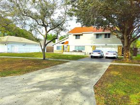 3511 Bark Way, Cooper City FL 33026