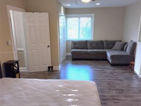 3511 Bark Way, Cooper City FL 33026
