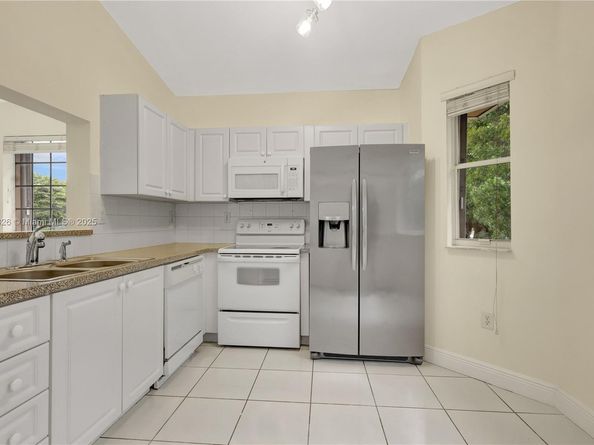 13170 SW 66th Ter 1812B, Miami FL 33183