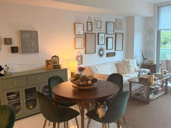 16385 Biscayne Blvd 303, Sunny Isles Beach FL 33160