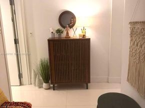 16385 Biscayne Blvd 303, Sunny Isles Beach FL 33160