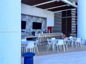 16385 Biscayne Blvd 303, Sunny Isles Beach FL 33160