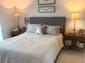 16385 Biscayne Blvd 303, Sunny Isles Beach FL 33160