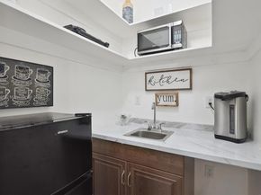 630 NE 175th St, Miami FL 33162