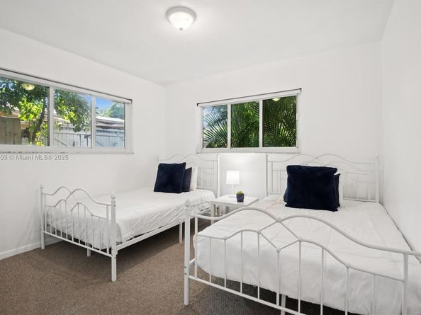 630 NE 175th St, Miami FL 33162