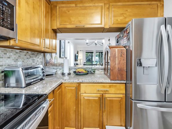 411 Republic Ct 411, Deerfield Beach FL 33442