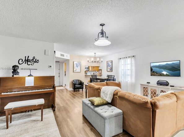411 Republic Ct 411, Deerfield Beach FL 33442
