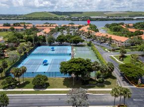 411 Republic Ct 411, Deerfield Beach FL 33442