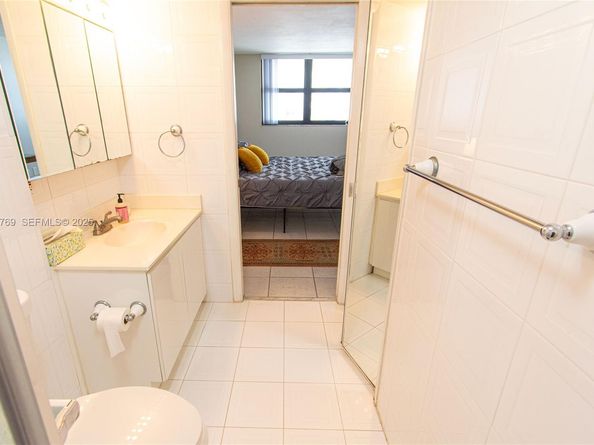 1621 Collins Ave 906, Miami Beach FL 33139