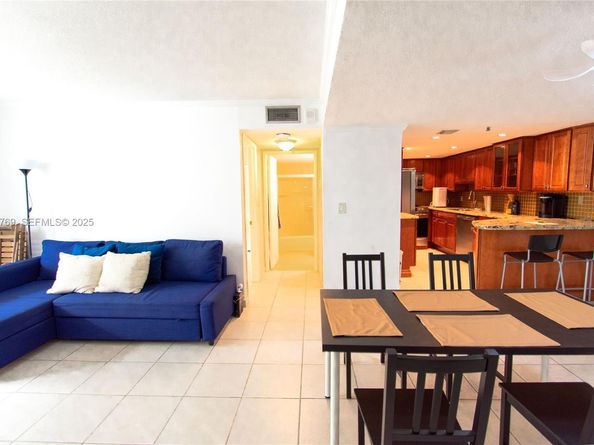 1621 Collins Ave 906, Miami Beach FL 33139