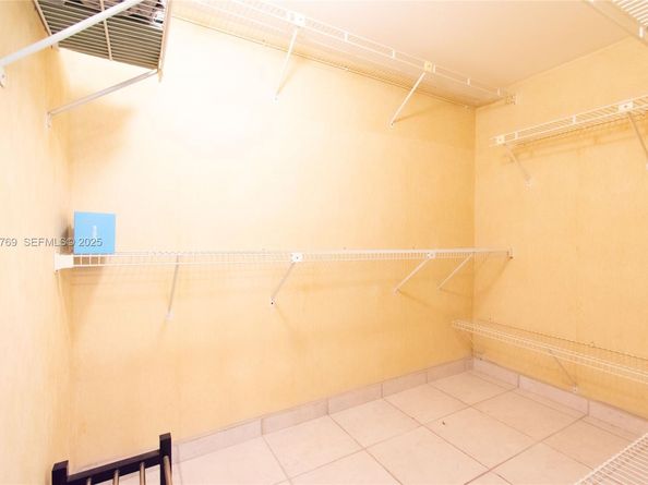 1621 Collins Ave 906, Miami Beach FL 33139