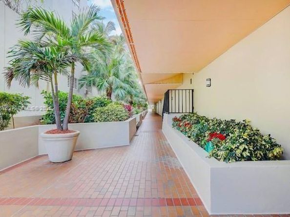 1621 Collins Ave 906, Miami Beach FL 33139