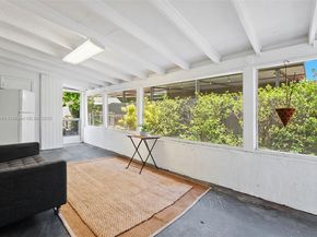 3711 SW 58th Ave, Davie FL 33314