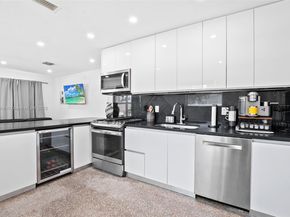 3711 SW 58th Ave, Davie FL 33314