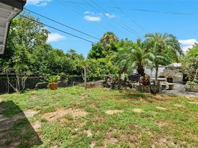 3711 SW 58th Ave, Davie FL 33314