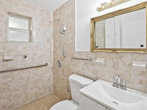 3711 SW 58th Ave, Davie FL 33314