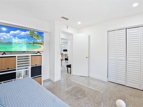 3711 SW 58th Ave, Davie FL 33314