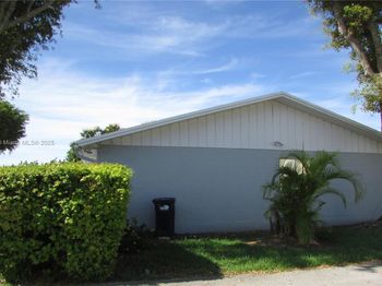 5620 SW 140th Pl