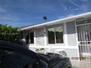 5620 SW 140th Pl, Miami FL 33183