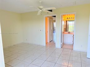 850 SW 133rd Ter 416B, Pembroke Pines FL 33027