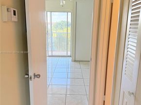 850 SW 133rd Ter 416B, Pembroke Pines FL 33027