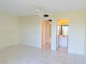 850 SW 133rd Ter 416B, Pembroke Pines FL 33027