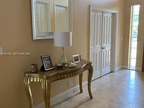 2501 NE 22nd St, Pompano Beach FL 33062