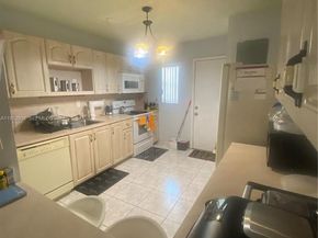 1950 W 54th St 105, Hialeah FL 33012