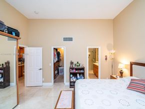 429 Leslie Dr 429, Hallandale Beach FL 33009