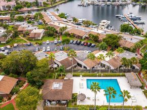 429 Leslie Dr 429, Hallandale Beach FL 33009