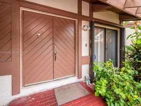 429 Leslie Dr 429, Hallandale Beach FL 33009