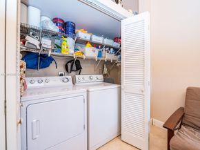 429 Leslie Dr 429, Hallandale Beach FL 33009