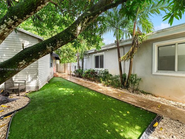 16315 NW 24th Ave, Miami Gardens FL 33054