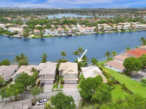 11008 NW 73rd St, Doral FL 33178