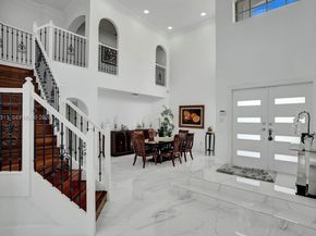 11008 NW 73rd St, Doral FL 33178