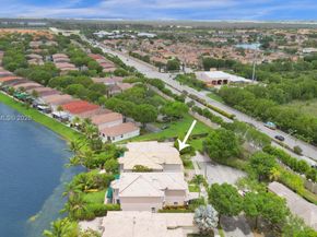 11008 NW 73rd St, Doral FL 33178